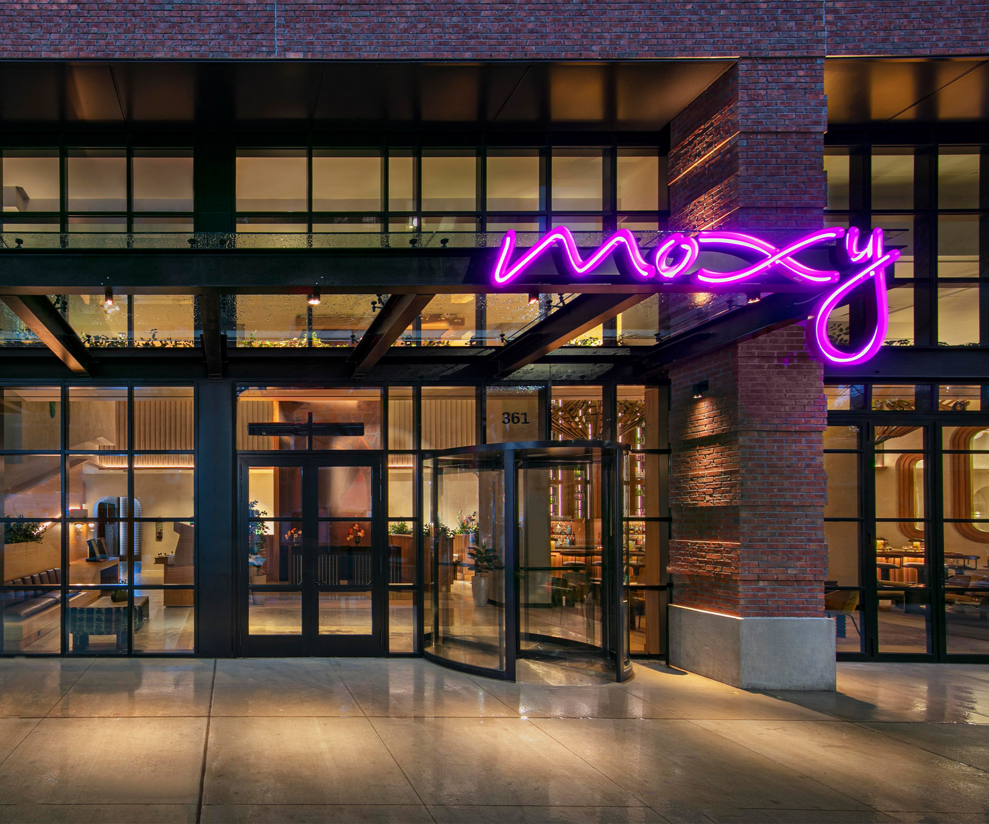 Lightstone | Moxy Williamsburg - Lightstone